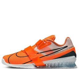 Nike: Оранжевые кроссовки 