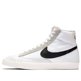 Nike: Белые кроссовки  Blazer Mid 77 Vintage