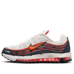 Nike: Оранжевые кроссовки  Air Max