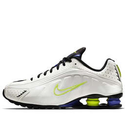 Nike: Белые кроссовки  Shox R4