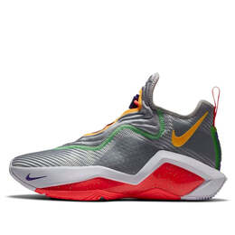 Nike: Серые кроссовки 