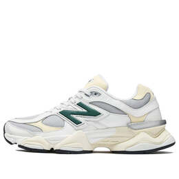 New Balance: Зелёные кроссовки  9060