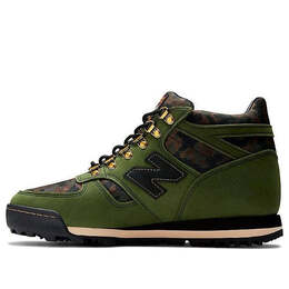 New Balance: Зелёные кроссовки 