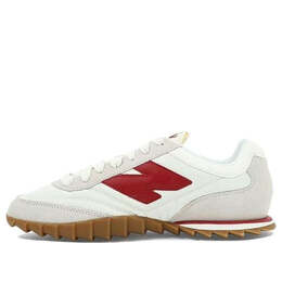 New Balance: Бежевые кроссовки 