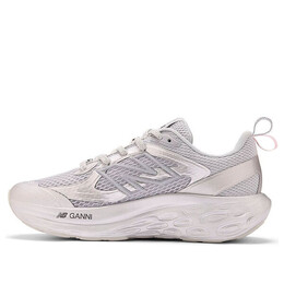 New Balance: Серебристые кроссовки  Fresh Foam