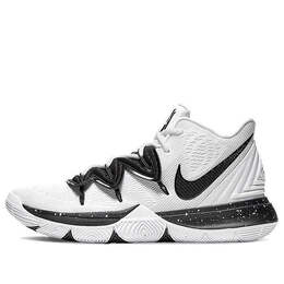 Nike: Белые кроссовки  Kyrie 5