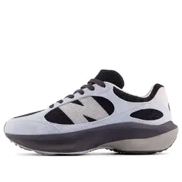 New Balance: Светлые кроссовки 