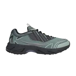Adidas: Зелёные кроссовки  Boost
