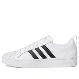 Adidas: Белые кроссовки  Cloudfoam