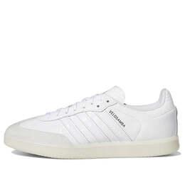 Adidas: Белые кроссовки 