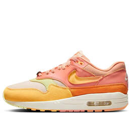 Nike: Оранжевые кроссовки  Air Max 1
