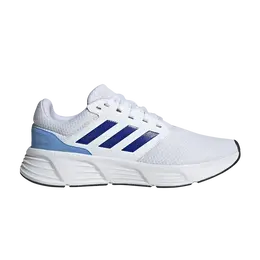 Adidas: Белые кроссовки 