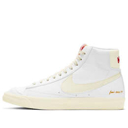 Nike: Белые кроссовки  Blazer Mid 77 Vintage