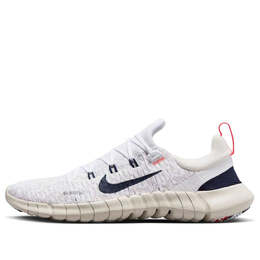Nike: Белые кроссовки 
