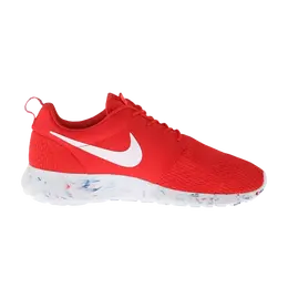 Nike: Красные кроссовки  Rosherun