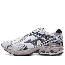 Mizuno: Бежевые кроссовки 