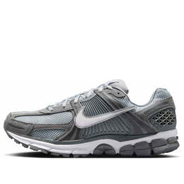 Nike: Серые кроссовки  Air Zoom