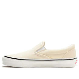 Vans: Белые кроссовки  Classic Slip On