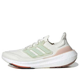Adidas: Светлые кроссовки 