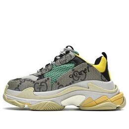 Balenciaga: Бежевые кроссовки  Triple S