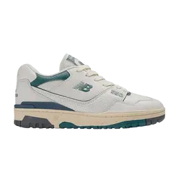 New Balance: Белые кроссовки  550