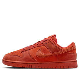 Nike: Красные кроссовки  Dunk Low
