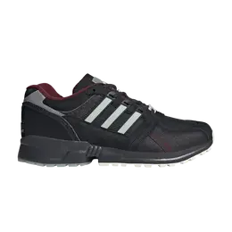 Adidas: Чёрные кроссовки  Equipment
