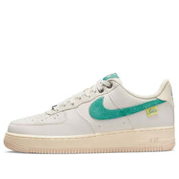 Nike: Белые кроссовки  Air Force 1