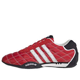 Adidas: Красные кроссовки 