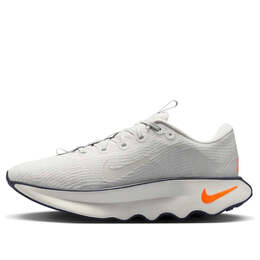 Nike: Оранжевые кроссовки 