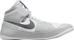 Nike: Серые кроссовки 