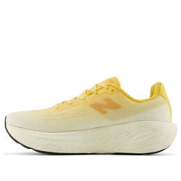 New Balance: Жёлтые кроссовки  Fresh Foam