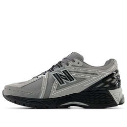New Balance: Чёрные кроссовки  1906R