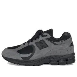 New Balance: Чёрные кроссовки  2002R