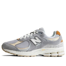 New Balance: Многоцветные кроссовки  2002R