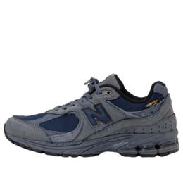 New Balance: Тёмные кроссовки  2002R
