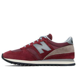New Balance: Красные кроссовки 
