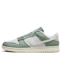 Nike: Зелёные кроссовки  Dunk Low