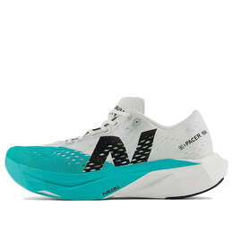 New Balance: Белые кроссовки  FuelCell