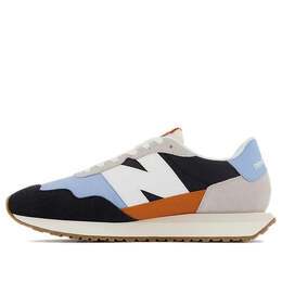 New Balance: Чёрные кроссовки 