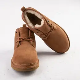 UGG: Коричневые ботинки  Neumel