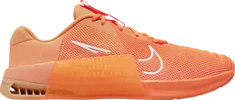 Nike: Оранжевые кроссовки 