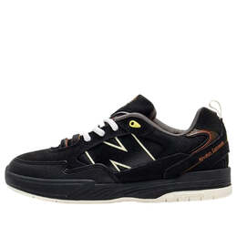 New Balance: Чёрные кроссовки 