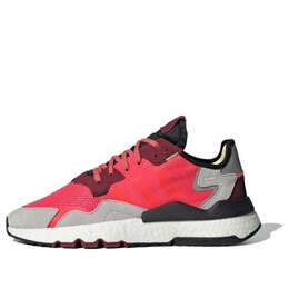 Adidas: Красные кроссовки  Nite Jogger