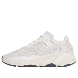 Adidas: Зелёные кроссовки  Yeezy Boost 700