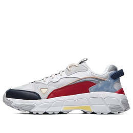 Fila: Белые кроссовки 