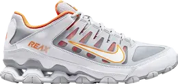 Nike: Оранжевые кроссовки 