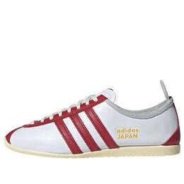 Adidas: Белые кроссовки 