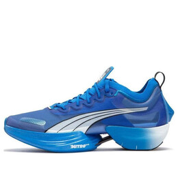 PUMA: Красные кроссовки  Ultra
