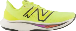 New Balance: Жёлтые кроссовки  FuelCell